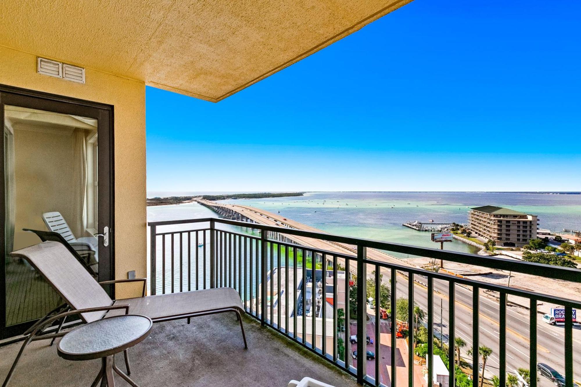 Emerald Grande Destin Zimmer foto